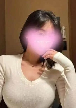 【新人】エミちゃん