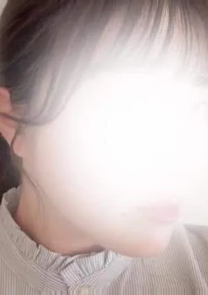 新人セラピスト れい