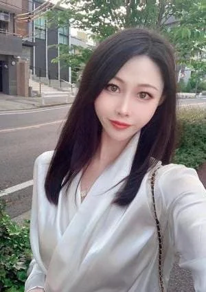 新人入店，さきちゃん、22歳、Dカップ100%本人保証