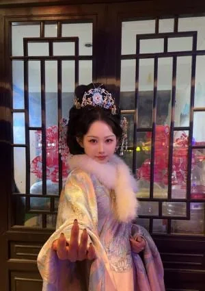 みおちゃん、21歳、163cm、44kg、Eカップ100%本