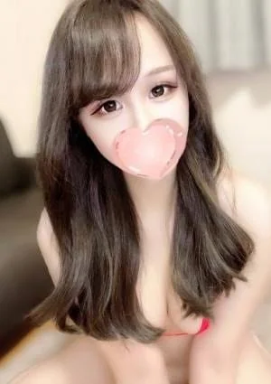 えま【メロメロ18歳♡素人系美少女】