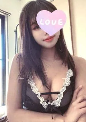 奈々ちゃん 出勤：月曜、火曜、水曜