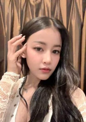 新人????りか????本人保証